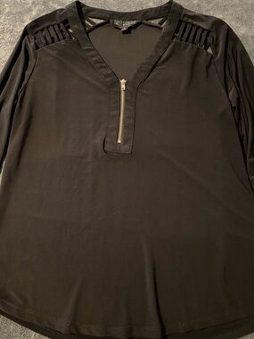 Sweet Wanderer Black Long Sleeve Zip V-Neck Shirt with Shoulder Cutouts